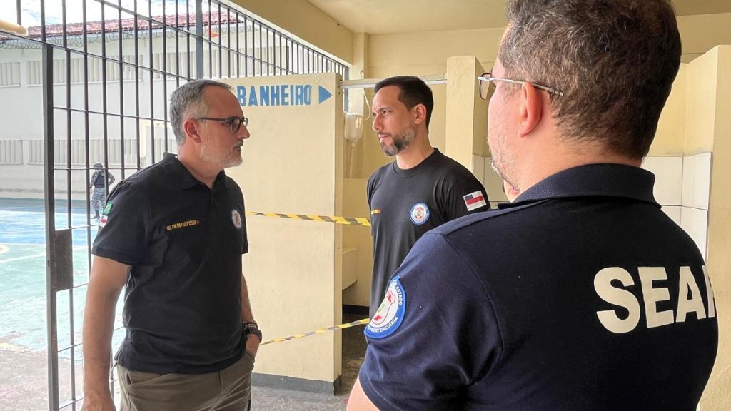 Seap, integrada com as forças de segurança, realiza operação de revista na Unidade Prisional do Puraquequara 9 Operacao revista Foto Seap 3 1024x576 1