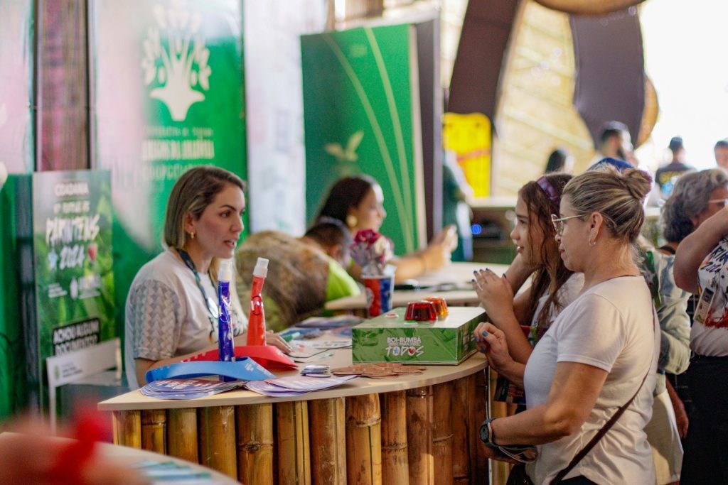 Festival de Parintins 2025: Sejusc fortalece a conscientização de direitos humanos e combate a violências 10 PARINTINS ACOES SEJUSC FOTO DIVULGACAO SEJUSC 2 1024x683 1
