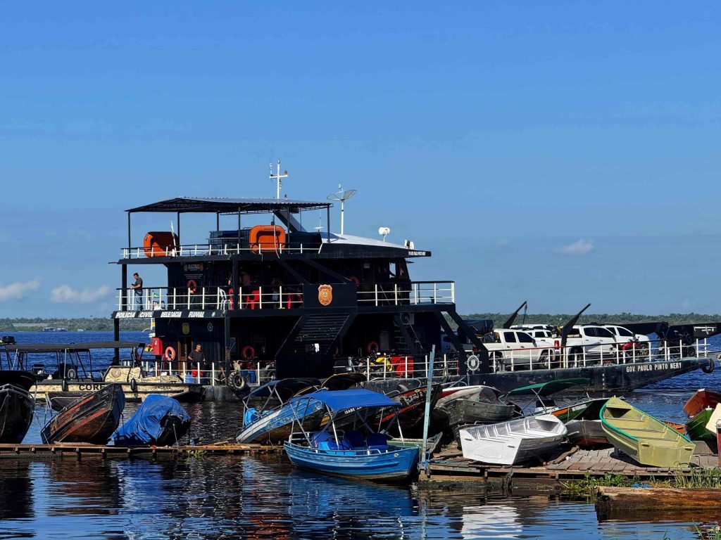 Festival de Parintins 2025: Polícia Civil inicia envio de efetivo, viaturas e equipamentos para a Ilha Tupinambarana 8 PC AM ENVIO DE VIATURAS EQUIPAMENTOS EFETIVO FOTOS BEATRIZ SAMPAIO 11 min min 1024x768 1