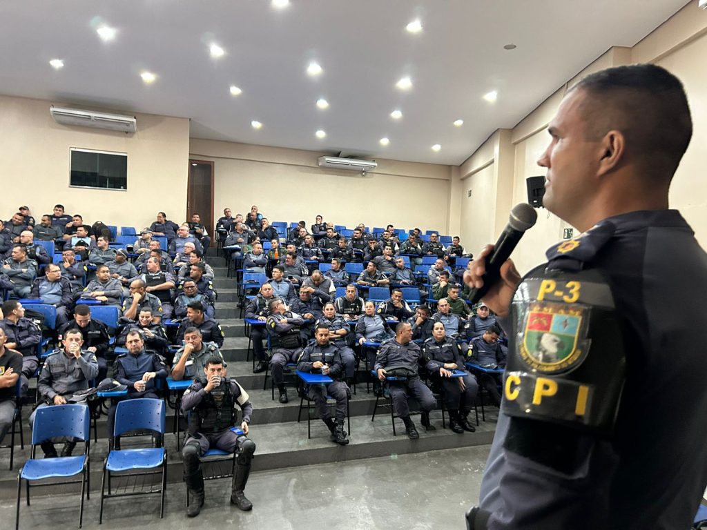 Festival de Parintins 2025: Polícia Militar do Amazonas realiza instrução de nivelamento para efetivo que vai atuar no evento 7 PMAM INSTRUCAO DE NIVELAMENTO PARA A OPERACAO PARINTINS 2025 FOTO MICHEL PEREIRA PMAM 2 1024x768 1