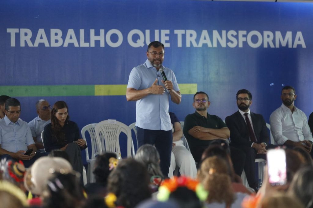 Governo do Amazonas mantém Passe Livre Estudantil para estudantes da rede estadual 6 Passe Livre Foto Diego Peres Secom 2 1024x682 1