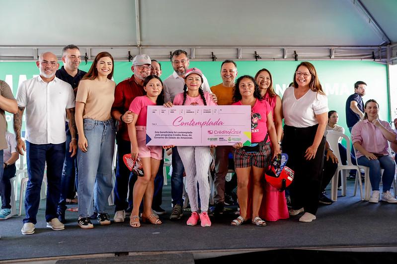 Governador Wilson Lima impulsiona produção rural e fortalece setor social com entregas em Parintins 15 Producao Rural Parintins Alex Pazuello Secom 3