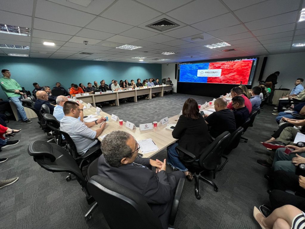 Festival de Parintins 2025: SSP-AM realiza última reunião de nivelamento 7 REUNIAO OPERACAO PARINTINS FOTOS VICTOR LEVY SSP 3 1024x768 1