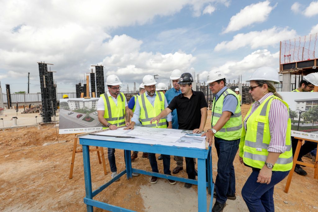 Governador Wilson Lima vistoria obras do Residencial Novo Aleixo, na zona norte de Manaus 13 Residencial Novo Aleixo Foto Alex Pazuello Secom 6 1024x682 1