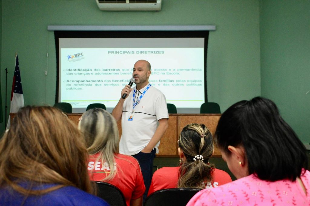 Seas realiza capacitação sobre o programa BPC na Escola 7 SEAS 2 1024x682 1