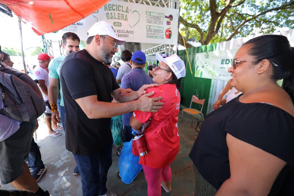 Governador Wilson Lima destaca importância do ‘Recicla, Galera’ para avanço na destinação de resíduos sólidos em Parintins 9 SECOM RECICLA GALERA FOTOS3 DIEGO PERES E ALEX PAZUELLOjpg 1 1024x682 1