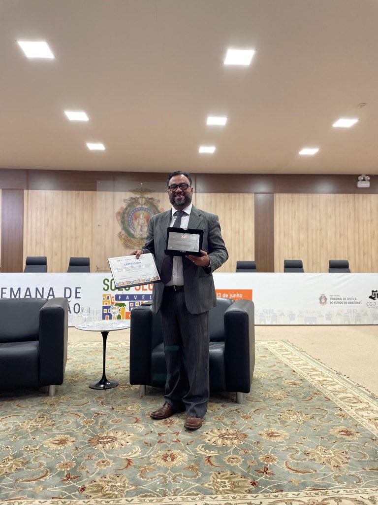 Sect destaca Meio Ambiente e a Legislação Fundiária no Amazonas na Semana do Solo Seguro 5 SECT Palestra Solo Seguro assessor juridico Ricardo Tavares Divulgacao 2 768x1024 1