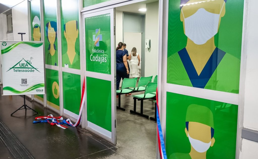 Governo do Amazonas entrega, na Policlínica Codajás, equipamentos de mobilidade e a primeira Sala de Residência da UEA 8 SES AM Sala de Saude UEAFoto Evandro Seixas SES AM 1 1024x632 1