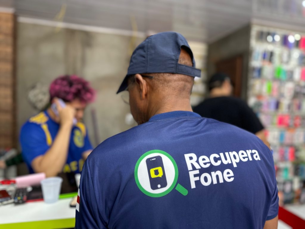 Mais de 700 celulares continuam na sede do Programa RecuperaFone para restituição 5 SSP AM RESTITUICAO CELULARES NIRC FOTOS VICTOR LEVY SSP AM 1 1024x768 1