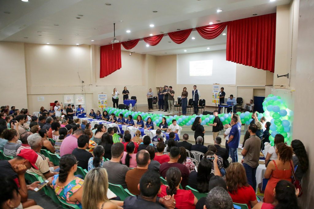 Governo do Amazonas entrega 300 títulos definitivos do Conjunto Viver Melhor 1 9 SUHAB 3 300 TITULOS Viver Melhor 1 1024x683 1