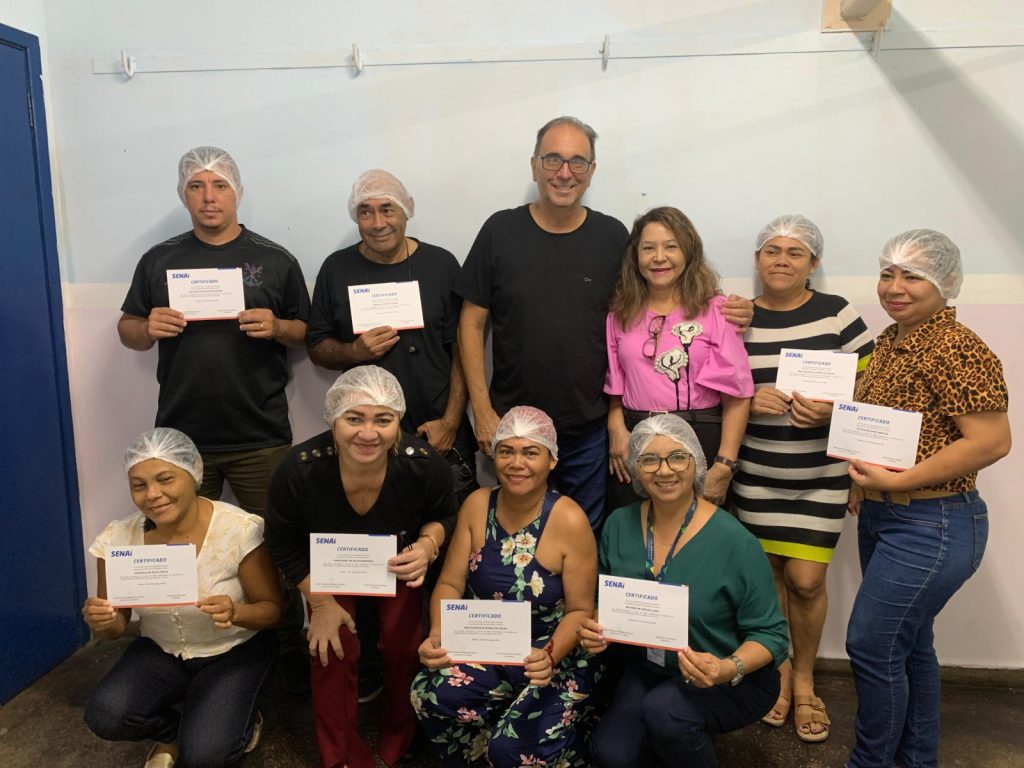 Imigrantes acolhidos pelo Governo do Amazonas recebem certificados do Projeto Padaria Artesanal 6 Seas Padaria Artesanal 3 1024x768 1