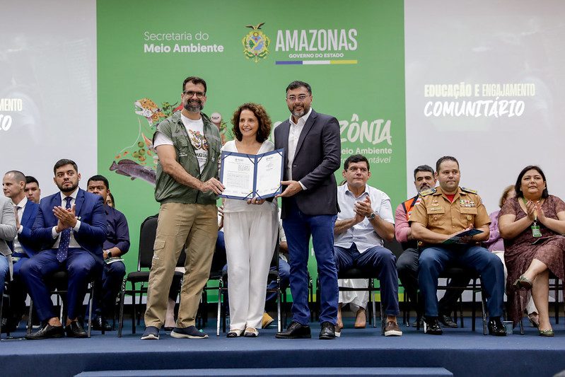 Governo do Amazonas inicia parcerias para projetos de carbono nos Parques Estaduais Sucunduri e Matupiri 6 Sema 02 Projetos de Carbono Alex Pazuello Secom