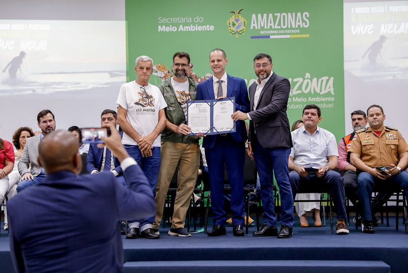 Governo do Amazonas inicia parcerias para projetos de carbono nos Parques Estaduais Sucunduri e Matupiri 7 Sema 03 Projetos de Carbono Alex Pazuello Secom