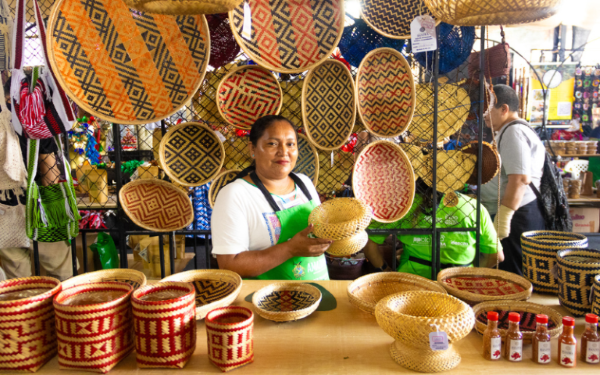 Festival de Parintins 2025: Mostra de Artesanato e Economia Solidária completa 20 anos e destaca talentos amazônicos 9 Setemp ArtesaPIN2 FotoJamilleSilva
