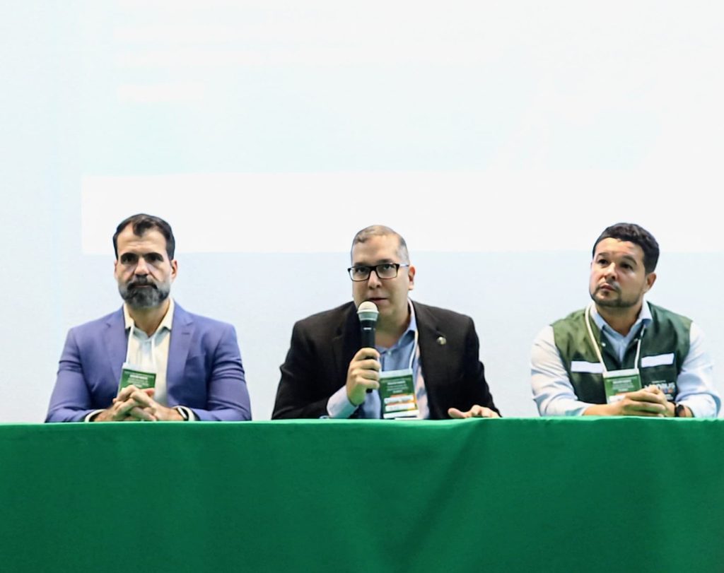 UGPE participa de oficina regional para construção do Plano Nacional de Arborização Urbana 7 UGPE OFICINA PLANO ARBORIZACAO FOTO PAULA PESSOA 1 1024x811 1