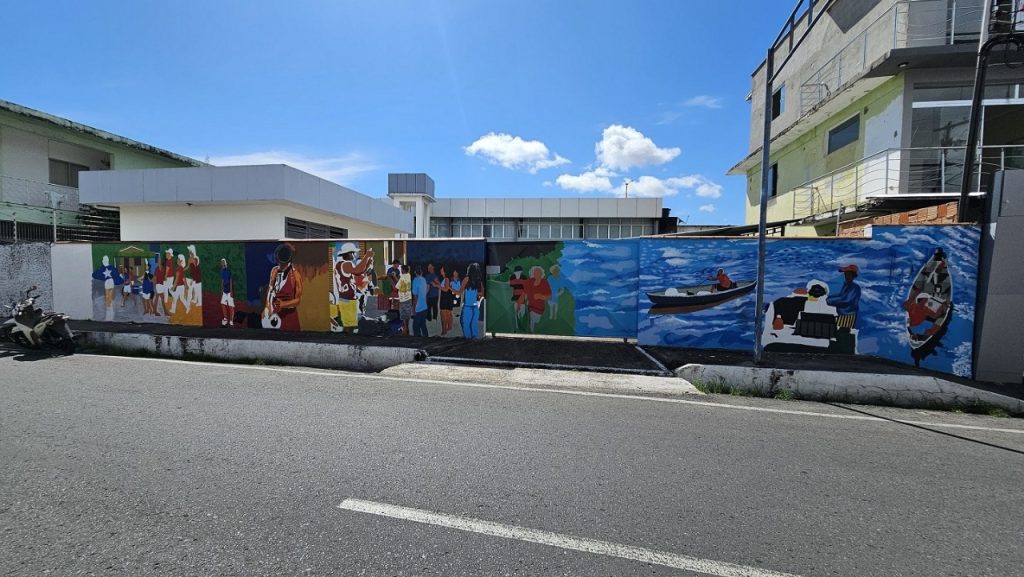 Muro da agência da Sefaz de Parintins se transforma em tela que expressa cultura popular 4 WhatsApp Image 2025 06 03 at 120700 1024x577 1