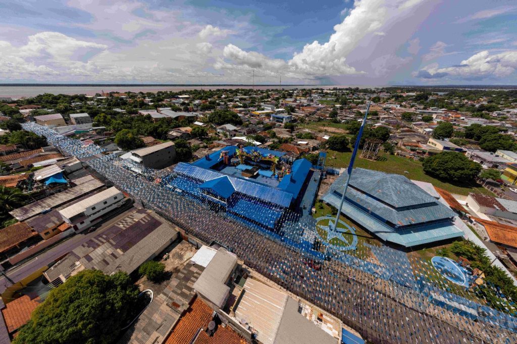 Festival de Parintins 2025: currais dos bois Caprichoso e Garantido são experiências imperdíveis para imersão turística 8 WhatsApp Image 2025 06 03 at 145117 1024x682 1