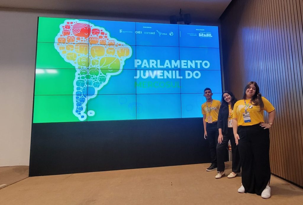 Estudante da rede estadual é selecionada para etapa internacional do Parlamento Juvenil do Mercosul 9 WhatsApp Image 2025 06 03 at 170521 1 1024x694 1
