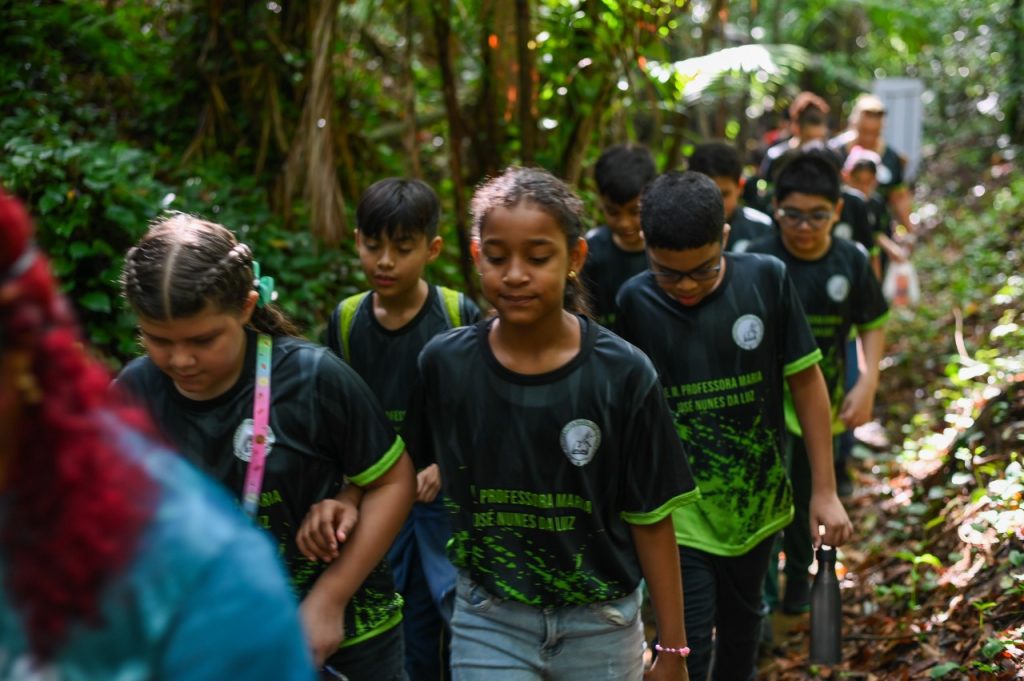 Mais de 130 alunos visitam Bosque Vandete Rocha, no Ipaam, em primeira semana de atividades 9 WhatsApp Image 2025 06 13 at 163256 1 1024x681 1