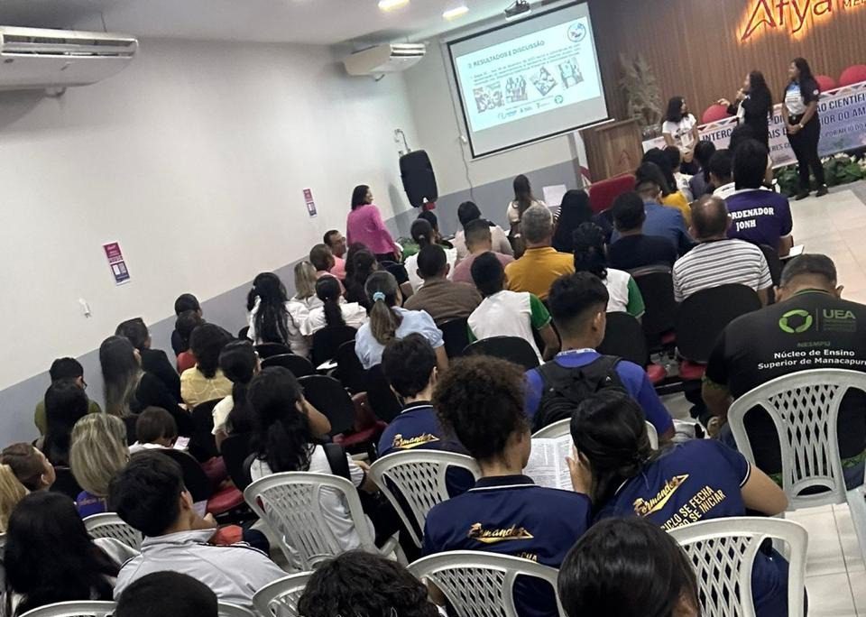 Com apoio do Governo do Amazonas, escolas públicas no interior recebem Intercâmbio de Divulgação Científica 6 WhatsApp Image 2025 06 16 at 105603 1
