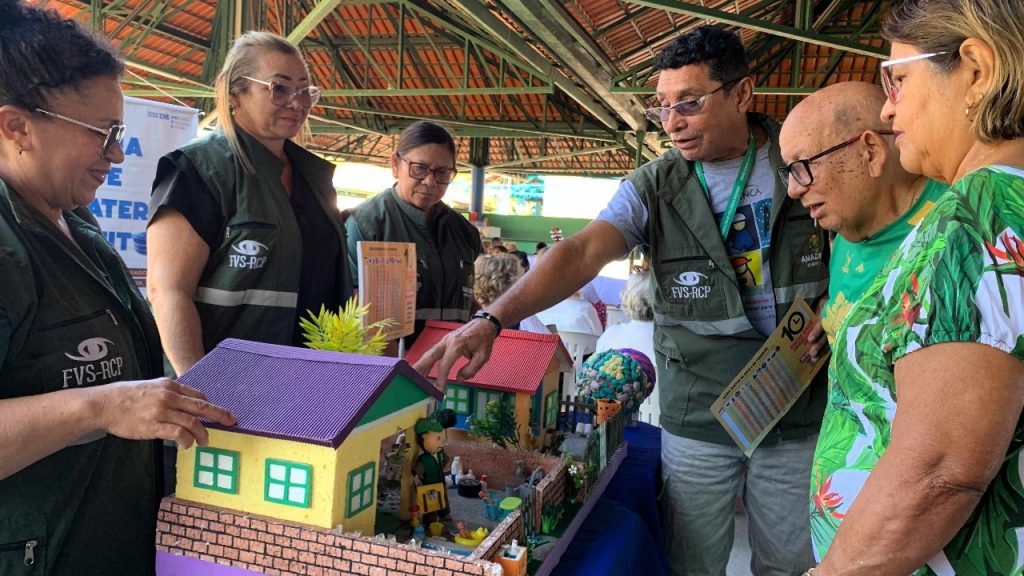 Uso racional de medicamentos e prevenção de IST são temas de ação da FVS-RCP no Parque do Idoso em Manaus 8 WhatsApp Image 2025 06 18 at 150421 1024x576 1