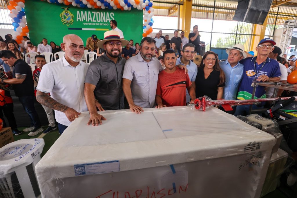 Governador Wilson Lima destina mais de R$ 800 mil em investimentos para o setor primário de Boa Vista do Ramos 8 WhatsApp Image 2025 06 22 at 104358 1024x682 1
