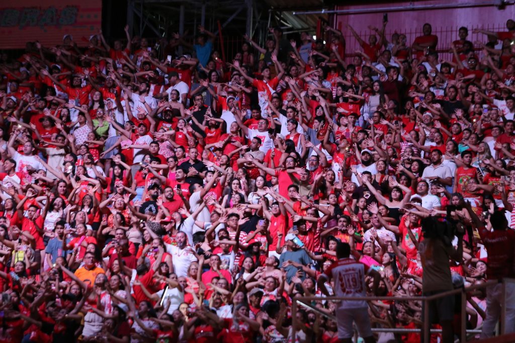 Festival de Parintins 2025: Boi Garantido promove explosão de alegria e torcida lota os dois lados em ensaio técnico no Bumbódromo 11 WhatsApp Image 2025 06 23 at 095134 1024x682 1