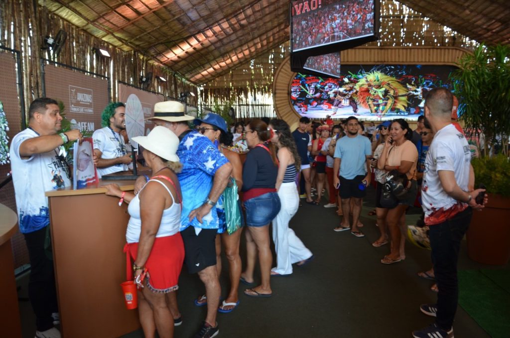 Festival de Parintins 2025: Ipaam promove educação ambiental com brincadeiras e brindes no Turistódromo 9 WhatsApp Image 2025 06 25 at 151828 1 1024x678 1