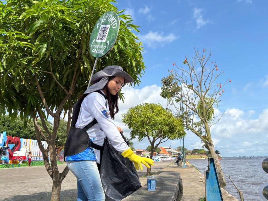 Parintins 2025: Cosama reforça compromisso ambiental com ações de sustentabilidade durante o festival 18 WhatsApp Image 2025 06 26 at 115112 1024x768 1