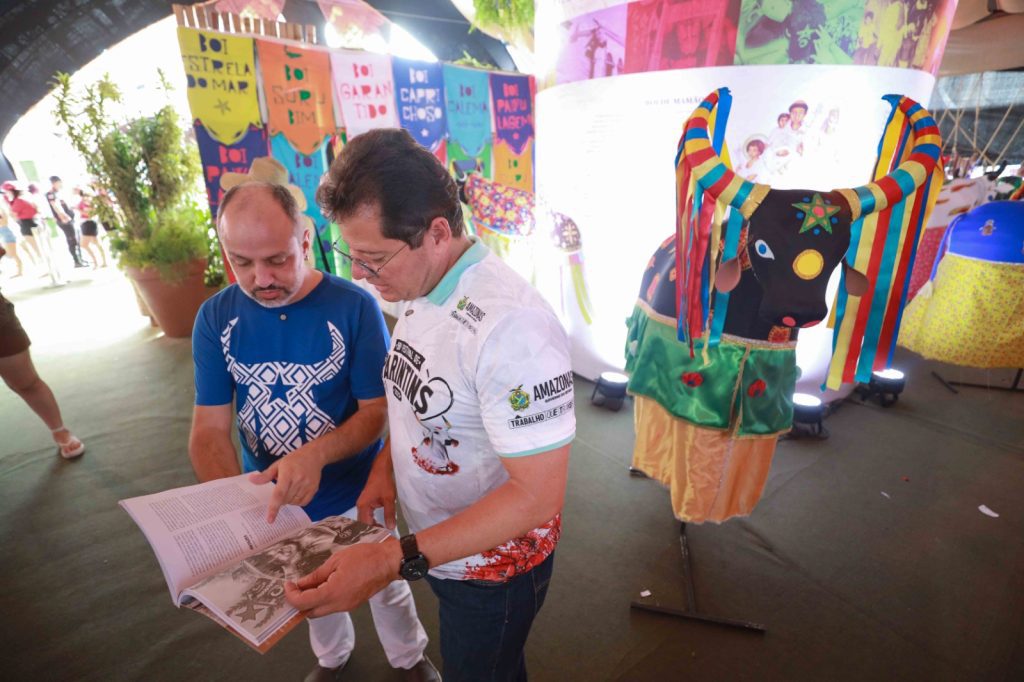 Festival de Parintins 2025: Com apoio do Governo do Amazonas, Almanaque do Festival é lançado na Ilha Tupinambarana 7 WhatsApp Image 2025 06 26 at 115703 1024x682 1