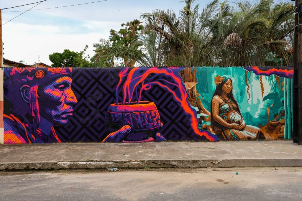 Festival de Parintins 2025: artistas do projeto ‘Galeria Cidade Aberta’ falam sobre as obras e inspirações 12 cultura galeria cidade aberta artista foto Eduardo Melo 5 1024x682 1