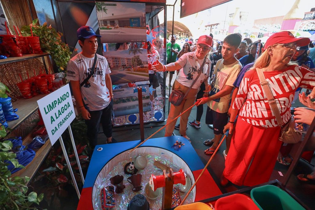 Festival de Parintins 2025: Estande do Prosai na Estação da Cultura recebe cerca de 4,2 mil pessoas, em quatro dias 11 db0a46fd b2b6 4f0d 867f 956011fbcfda 1024x683 1