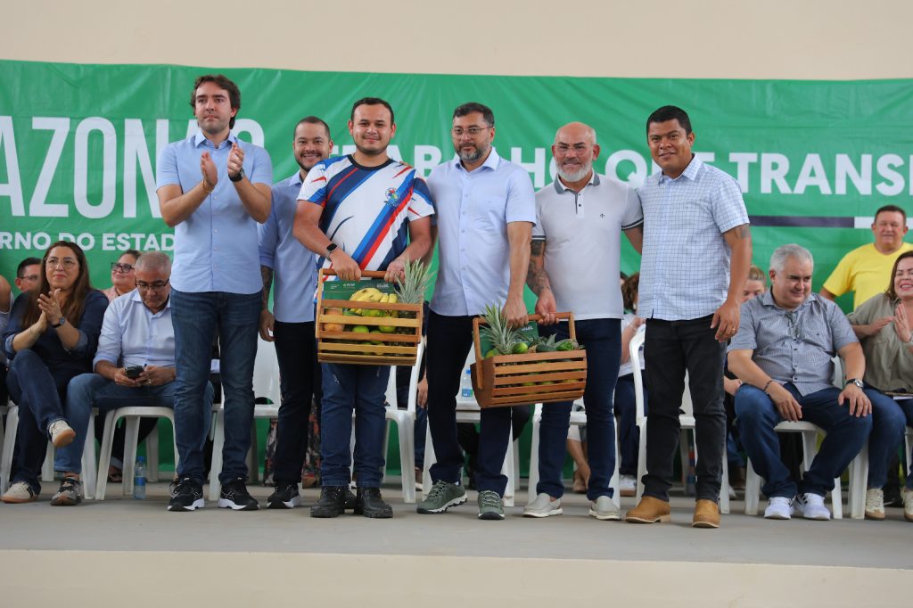 Em Itacoatiara, Governador Wilson Lima destina R$ 2,8 milhões em investimentos para setor primário 17 e818936e 5fca 41bf acbf 48df84f52111 1024x682 1