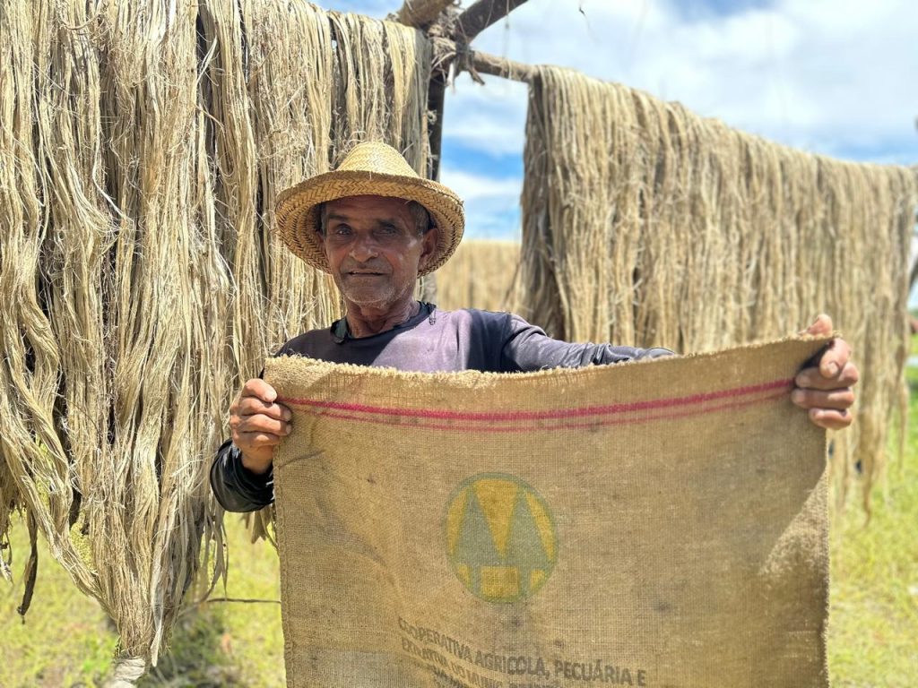 ADS prorroga prazo para envio de documentos para credenciamento na Subvenção Econômica da Juta e Malva Informe Manaus ADS Subvencao da Juta e Malva Foto Jhonny Marques 1 1 1024x768 1