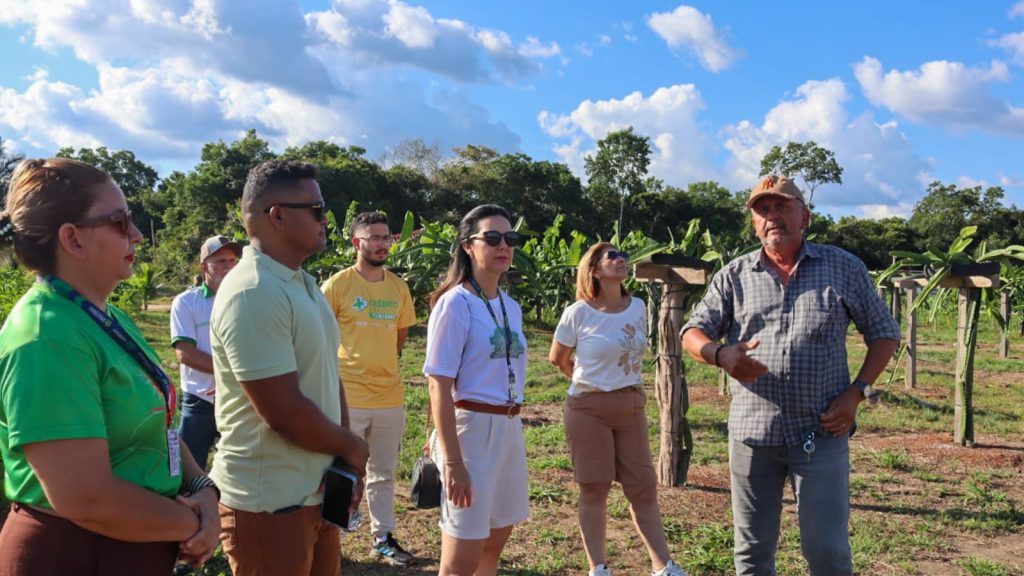 São Sebastião do Uatumã: Grupo de 90 prestadores de serviços passa por qualificação em serviços turísticos Informe Manaus AMAZONASTURSao Sebastiao do Uatuma recebe Workshop de Turismo Foto Valeria Santurnino Amazonastur 2 1024x576 1