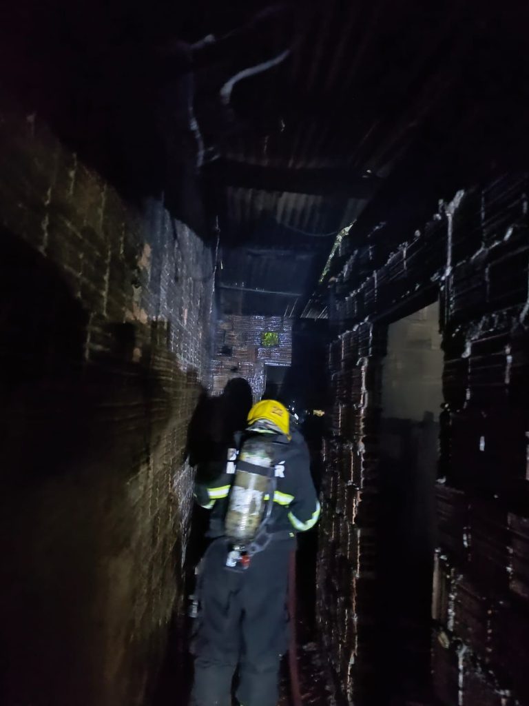 Corpo de Bombeiros do AM controla princípio de incêndio causado por ventilador superaquecido Informe Manaus Arquivo CBMAM2 768x1024 1