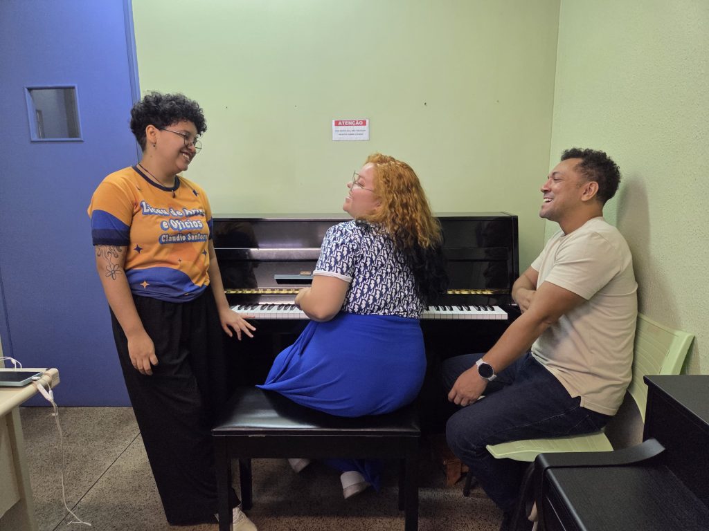 Cultura A Arte do Piano foto professora Celly Mendes professora Tamires Ramalho e professor Ricardo Alexandre Divulgacao 1024x768 1