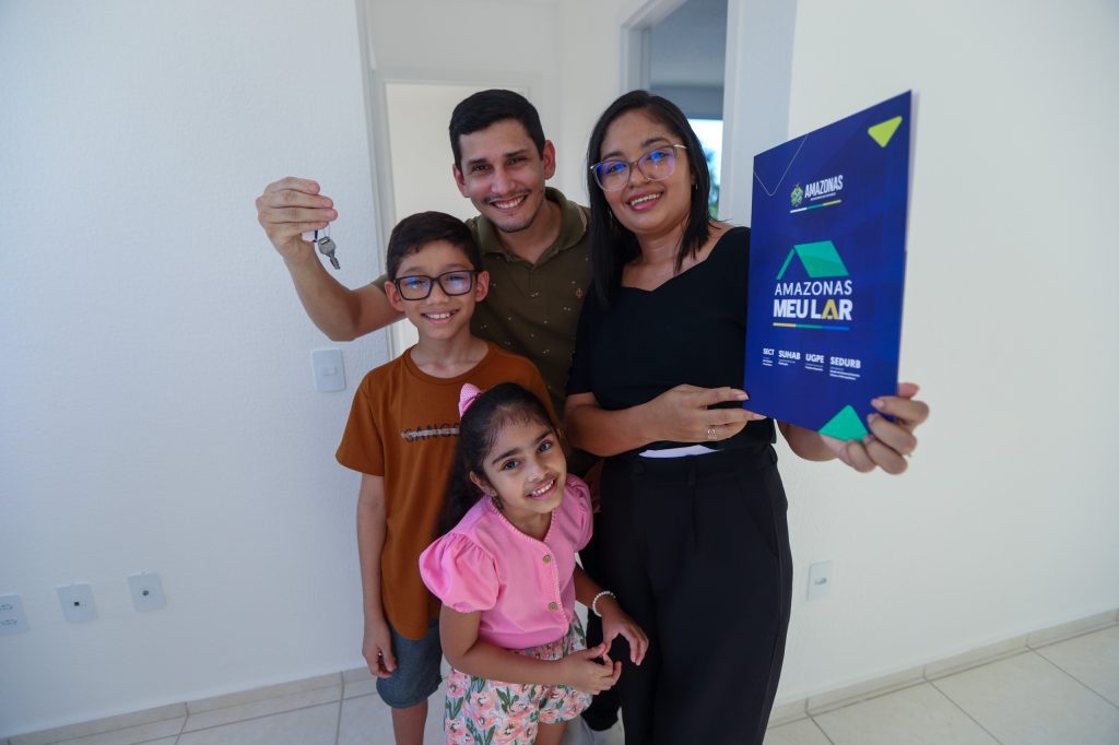 Subsídio Entrada do Meu Lar já beneficiou mais de 1,4 mil famílias para compra de imóvel, no Amazonas Informe Manaus DAIANA FEITOSA BENEFICIARIA SUBSIDIO FOTO PAULA PESSOA UGPE 1024x682 1