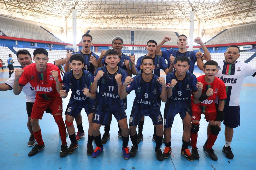 Do Purus para as finais: Lábrea conquista espaço no futsal do JEAs 2025 Informe Manaus Educacao JEAs Futsal Foto Euzivaldo Queiroz 1 1024x682 1