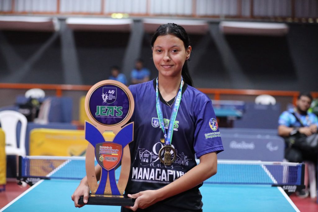JEA’s: conquistas das primeiras medalhas marcam segundo dia de competições Informe Manaus Educacao Jeas Aluna Geovanna Foto Euzivaldo Queiroz 1024x682 1