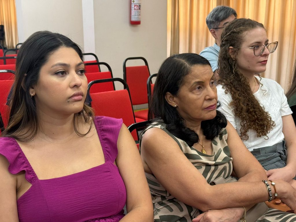 Manaus sedia 2º Simpósio Nacional sobre a Doença de Haff nesta quinta-feira Informe Manaus FVS RCP Simposio de Haff Geovana Pinheiro de rosa FOTO Leticia Araujo FVS RCP 1024x768 1