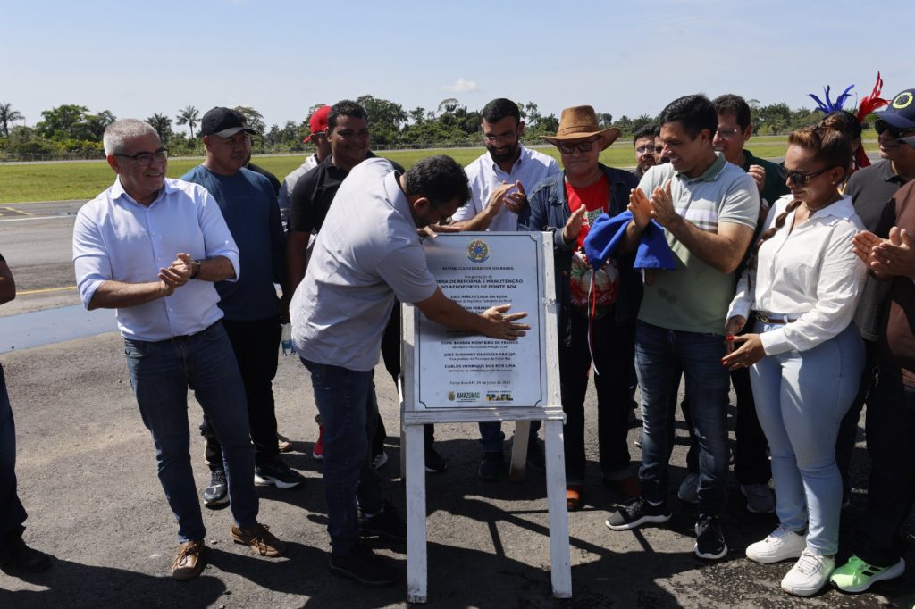 Governador Wilson Lima inaugura aeroporto de Fonte Boa totalmente reformado e com capacidade ampliada 2 foto Mauro Neto Secom 1024x682 1