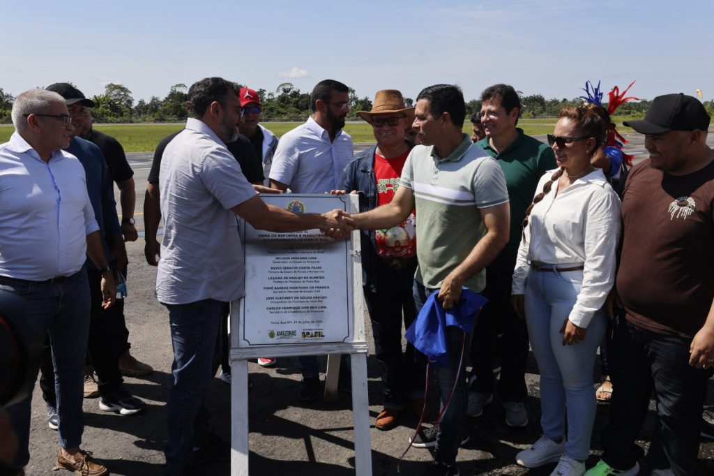 Governador Wilson Lima inaugura aeroporto de Fonte Boa totalmente reformado e com capacidade ampliada 3 foto Mauro Neto Secom 1024x682 1