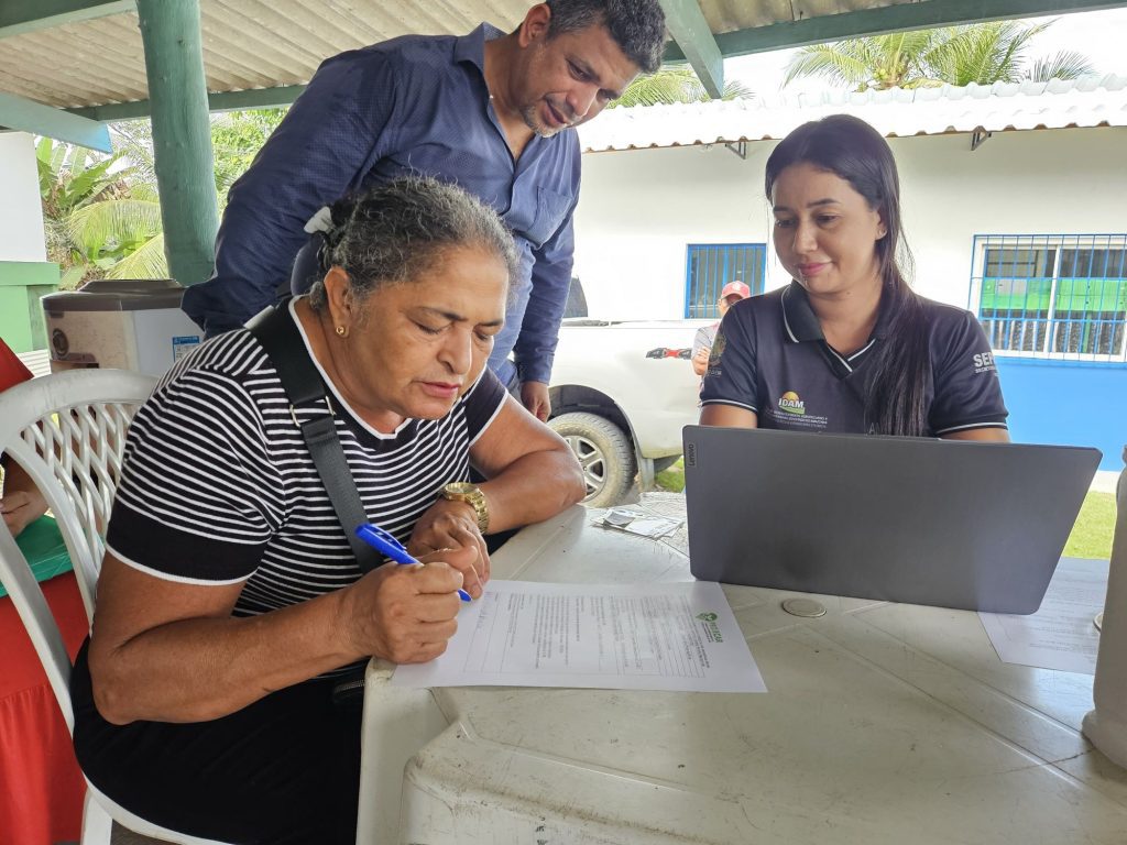 Idam inicia mutirão de retificação de Cadastro Ambiental Rural em Rio Preto da Eva Informe Manaus Idam Mutirao em Rio Preto Foto Renan Pinheiro Idam 1024x768 1