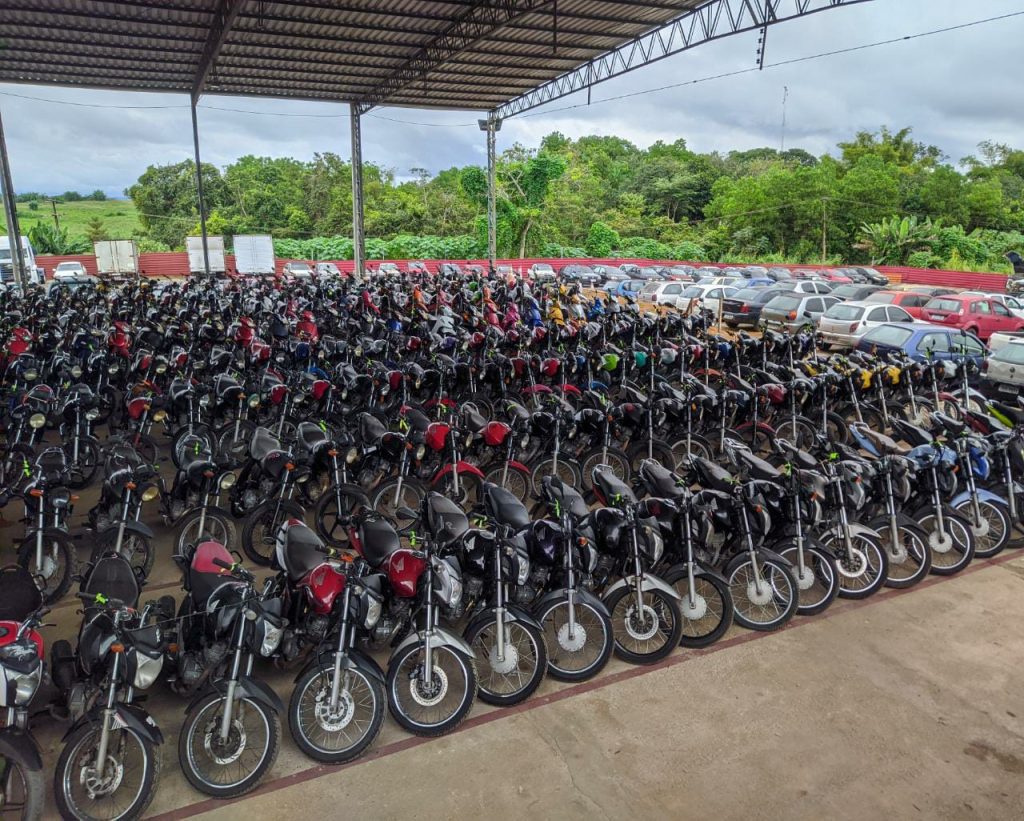 Leilão do Detran-AM será na próxima segunda-feira, com 305 veículos disponíveis Informe Manaus Leilao 2 1024x821 1