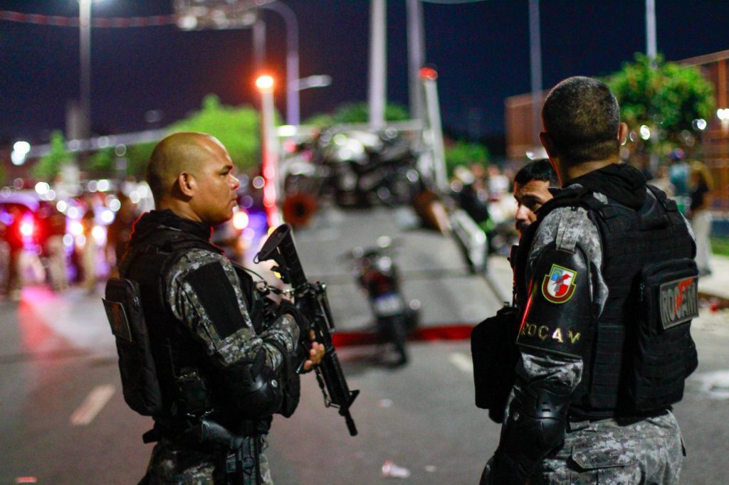 Forças de Segurança mobilizam efetivo em operação de combate a adegas irregulares na zona leste de Manaus Informe Manaus OPERACAO ADEGAS ZONALESTE FOTOS VICTOR LEVY SSP 3 1024x682 1