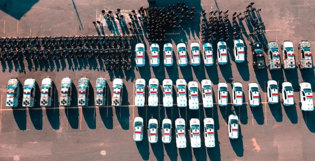 Novas viaturas e motocicletas da Polícia Militar do Amazonas já operam em Manaus e reforçam policiamento ostensivo Informe Manaus PMAM VEICULOS NOVOS FOTO ANTONIO FAUSTINO SECOM 1024x523 1