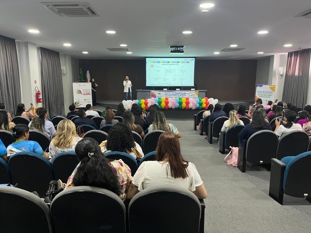 Seas realiza curso de formação da Primeira Infância no Suas/Criança Feliz de 2025, em Manaus Informe Manaus Seas realiza primeiro curso de formacao da Primeira Infancia no SuasCrianca Feliz de 2025 1024x768 1