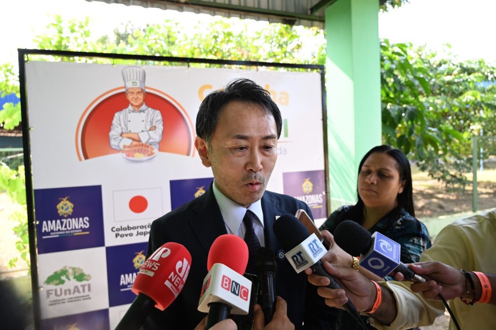 Governador Wilson Lima e Consulado do Japão inauguram Cozinha Escola da FUnATI em Manaus Informe Manaus consul 1024x681 1