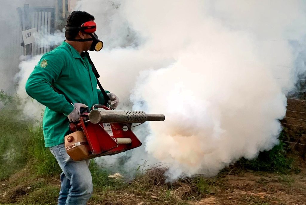 FVS-RCP participa de estudo sobre eficácia de inseticidas no controle da malária no Amazonas Informe Manaus FVS RCP Pesquisa inseticida malaria FOTO Aline Reis FVS RCP 1024x686 1
